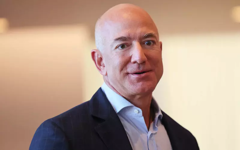 CNN: Jeff Bezos przekaże większość swej fortuny na cele charytatywne