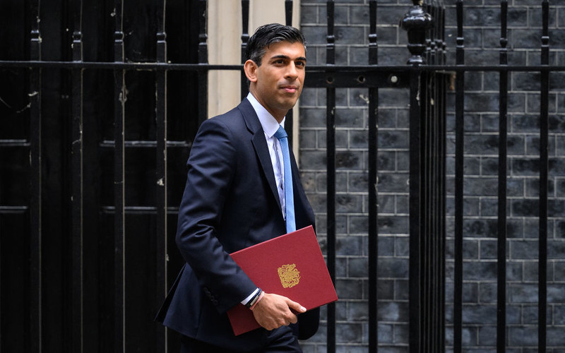 Media: Rishi Sunak ogłosi duży wzrost płacy minimalnej w UK