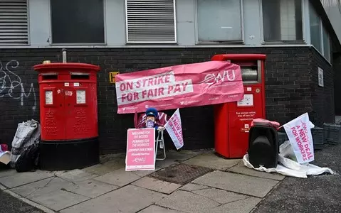 Royal Mail staff to strike for six days before Christmas