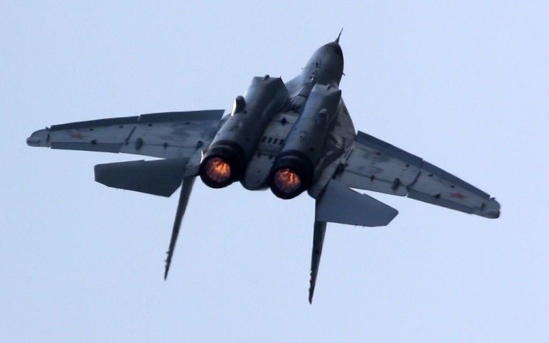NATO: Two Russian fighter jets flew over NATO ships in the Baltic Sea