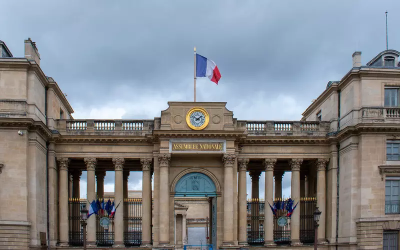 Francja: Zgromadzenie Narodowe za wpisaniem aborcji do konstytucji