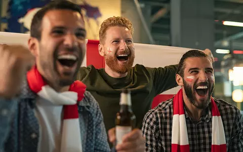 England fans expected to drink 30,000,000 pints during tonight’s match