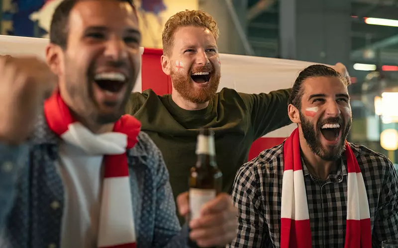 England fans expected to drink 30,000,000 pints during tonight’s match