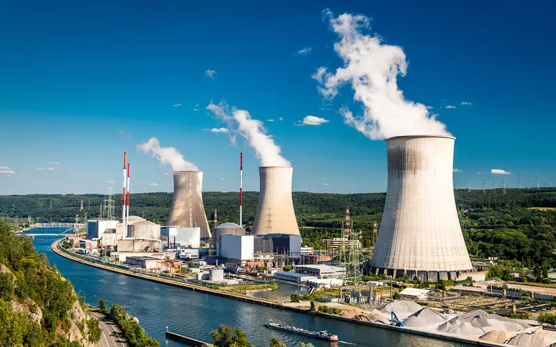 Rząd zatwierdził 700 mln funtów na budowę nowej elektrowni atomowej