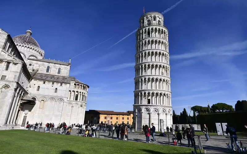 Włochy: Krzywa Wieża jest w "nadzwyczajnym stanie"