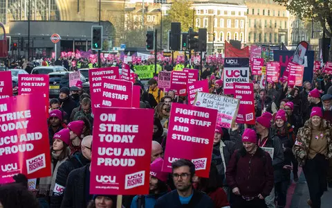 Strikes every day before Christmas in the UK