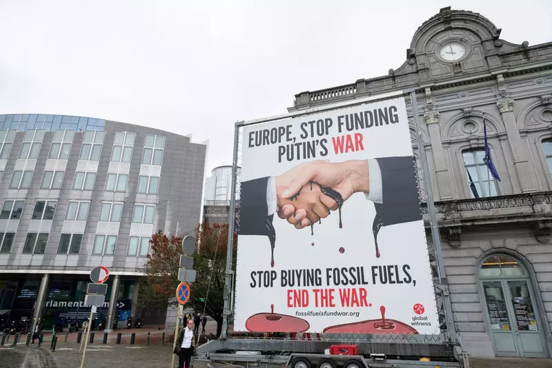 Dzisiaj w życie wchodzi unijne embargo na rosyjską ropę oraz ustalony przez UE i G7 limit ceny