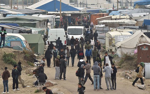 France begins to clear Calais camp