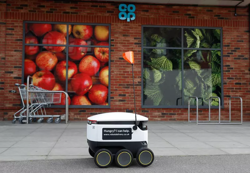 UK: Roboty dowożące zakupy spożywcze ze sklepów Co-op często mają trudności z dotarciem do celu 