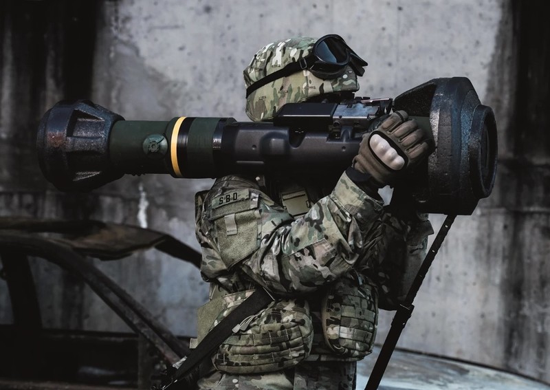 Brytyjska armia dostanie tysiące wyrzutni NLAW. Takich, jakie przekazano Ukrainie