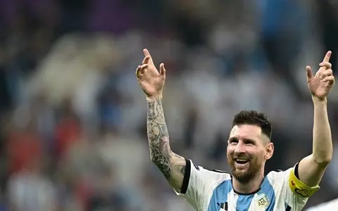 Qatar 2022: Argentina beat Croatia 3-0