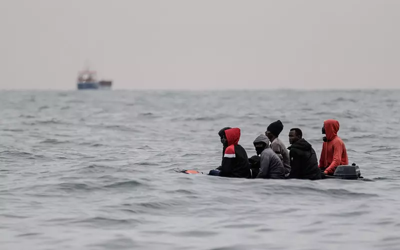 Tuż przed tragedią na kanale La Manche, Rishi Sunak przedstawił plan walki z migrantami