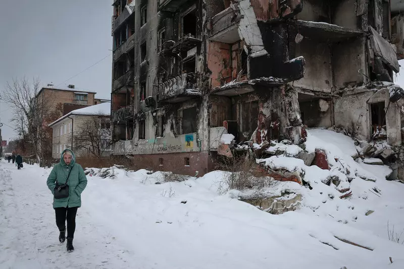 Badanie: Niewielu obywateli Ukrainy rozważa wyjazd z kraju na zimę