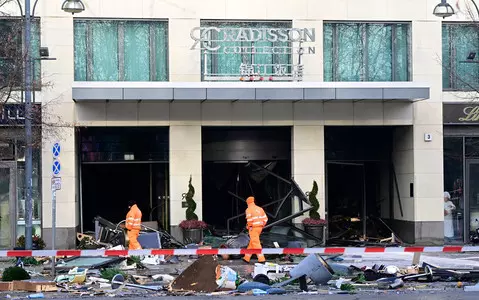 Germany: World's largest seawater aquarium bursts, two people injured