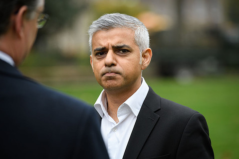 Sadiq Khan prosi londyńczyków o opinie na temat policji