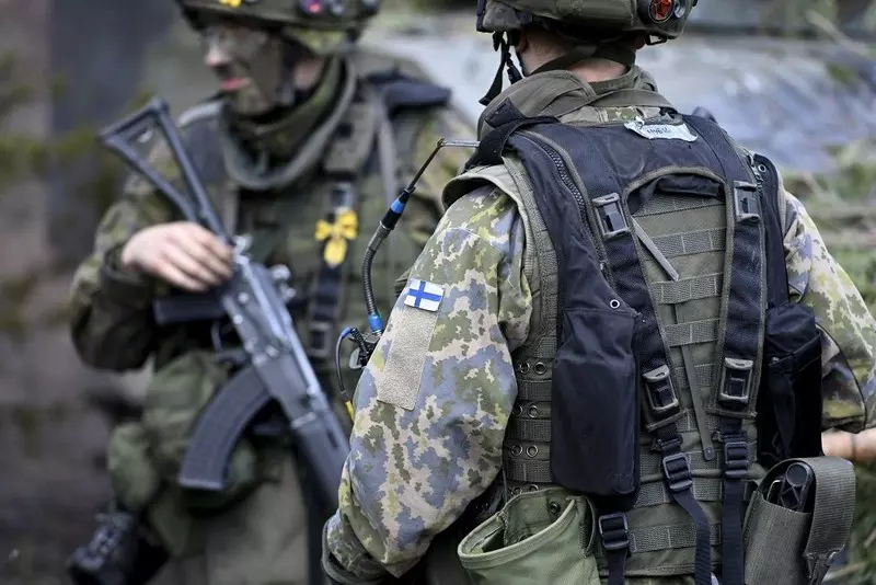 Finowie zbroją się na potęgę. Ogłoszono rekordowe wydatki na wojsko