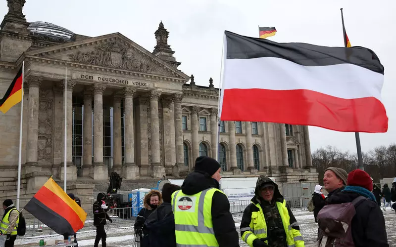 Niemcy zapowiadają "bardziej zdecydowane działania przeciwko ekstremistom"