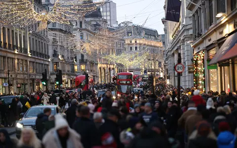 UK retailers expect subdued buildup to Christmas amid icy weather and strikes