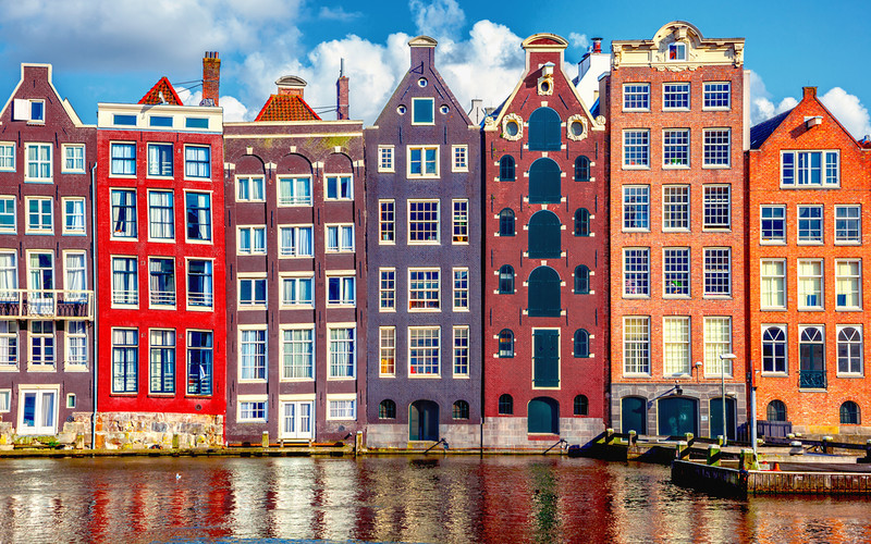 The inhabitants of the Netherlands are the richest of all EU countries