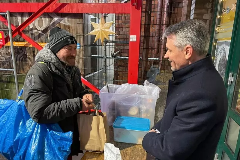 Berlin: Ambasada RP rozdała paczki bezdomnym Polakom