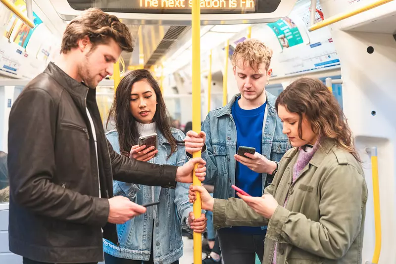 Londyn: Internetowa sieć 4G działa już na niektórych odcinkach metra