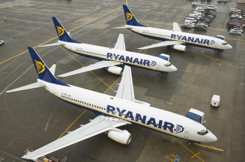 Belgium: Ryanair cabin crew strike. Cancelled flights over New Year's Eve weekend