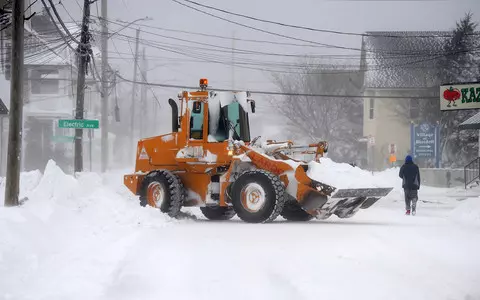 US snowstorm death toll rises. Winter attack in Japan