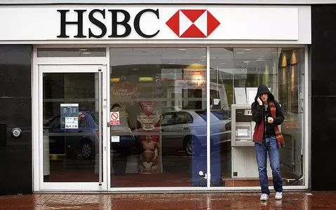 Bank branches ‘still vital’ as squeezed UK households seek cash and advice