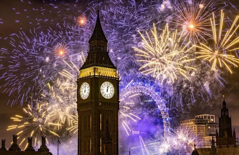 Tłumy powitały Nowy Rok w europejskich stolicach