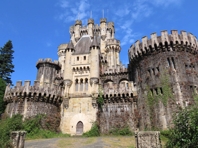 Spain: In a time of inflation, there is no shortage of takers for palaces, castles and even villages