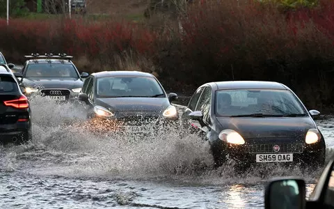 Snow, rain and gale force winds set to blast Britain as country braces for washout weekend