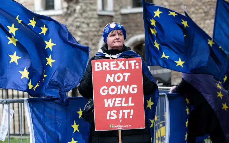 One in three Tory voters lose faith in Brexit, poll finds