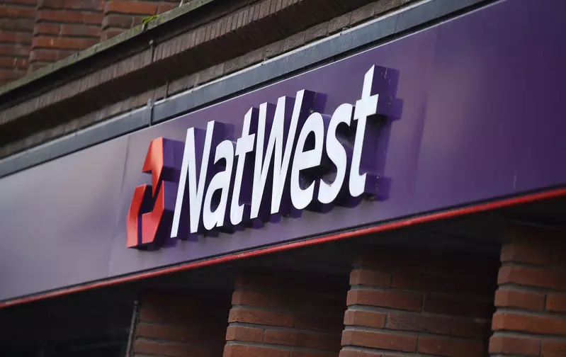 NatWest, Halifax i Lloyds zamykają kolejne placówki bankowe