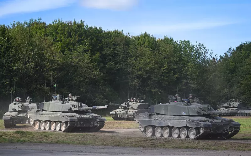 Sky News: Brytyjski rząd rozważa przekazanie Ukrainie czołgów Challenger 2