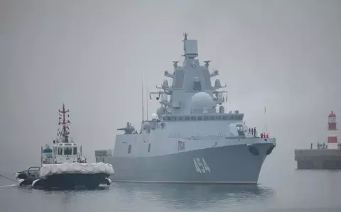 Russian warship carrying ‘unstoppable’ 7,000mph missiles heading towards UK