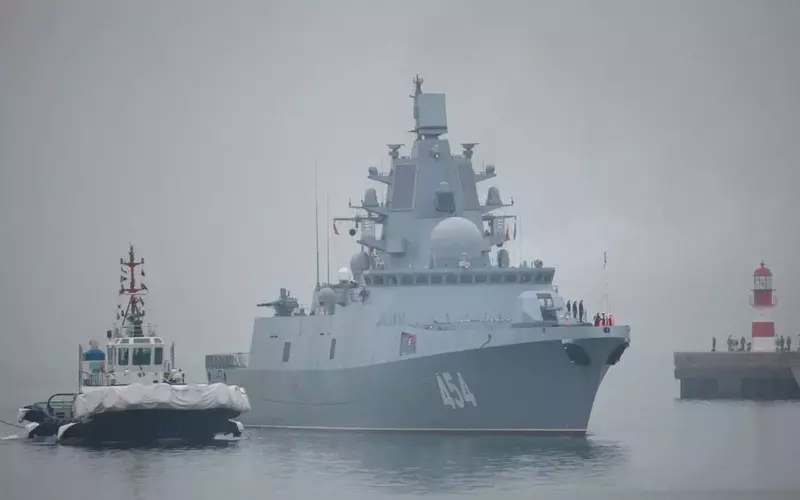 Rosyjski okręt wojenny z hipersonicznymi pociskami "zmierza w kierunku UK"