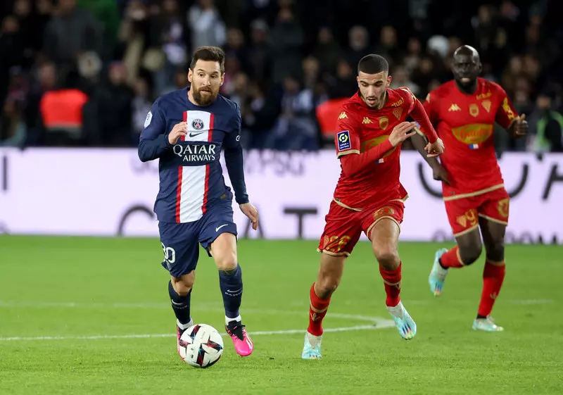 Liga francuska: Udany powrót Messiego, potknięcie Lens