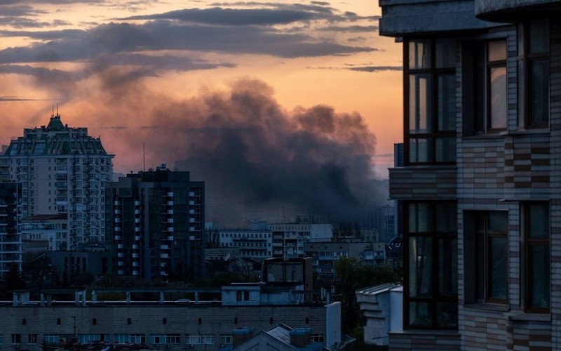Ukraina: Seria głośnych wybuchów w Kijowie. Rosjanie zaatakowali obiekty infrastruktury