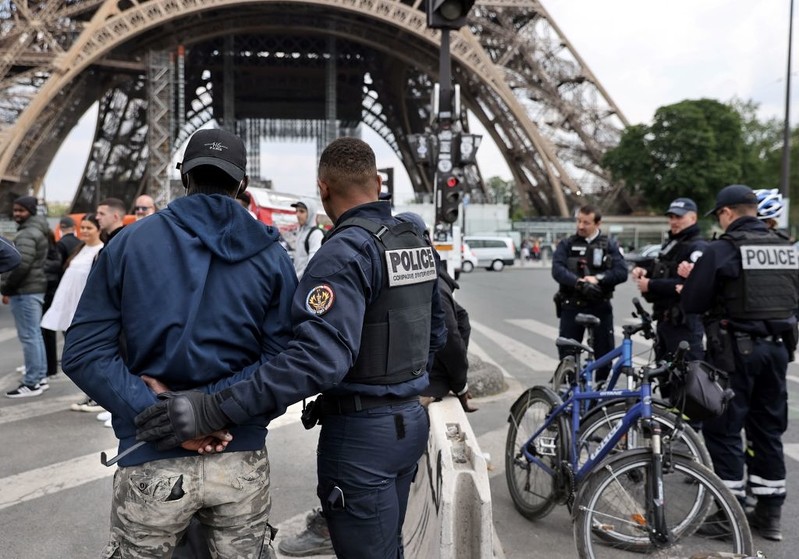 Police: Crime in Paris is down overall, but it's still not a positive situation
