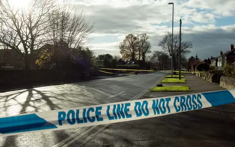 England: 27-year-old Polish woman and her 4-year-old daughter killed when hit by speeding car