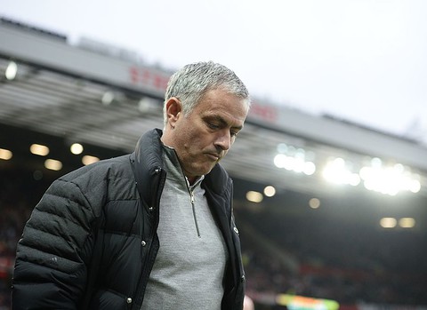 Jose Mourinho given one-match stadium suspension