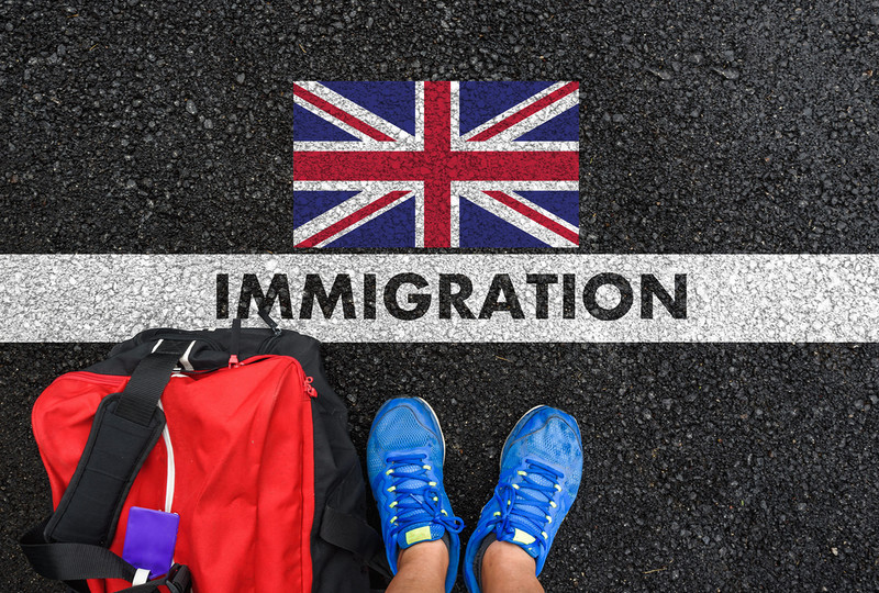 Spadek liczby pracowników w UK po wprowadzeniu nowego systemu imigracyjnego po Brexicie