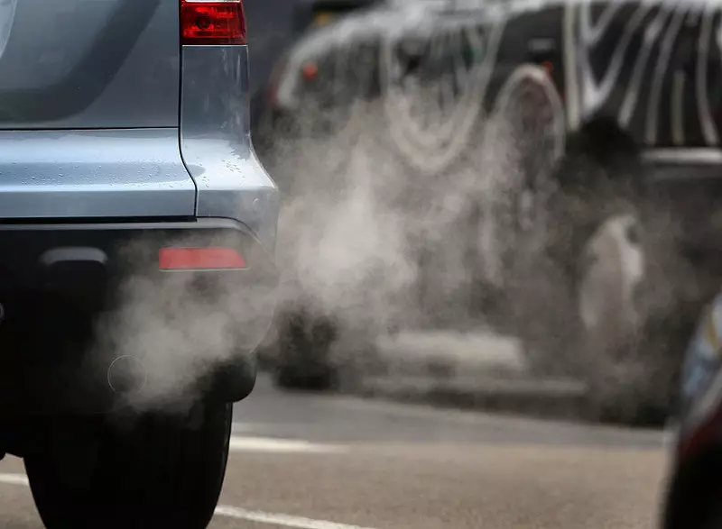 Londyn: Wydano ostrzeżenie przed wysokim stopniem zanieczyszczenia powietrza z powodu mgieł