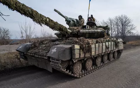 UK: 'Massive arms factory' must be built in Poland to help Ukraine