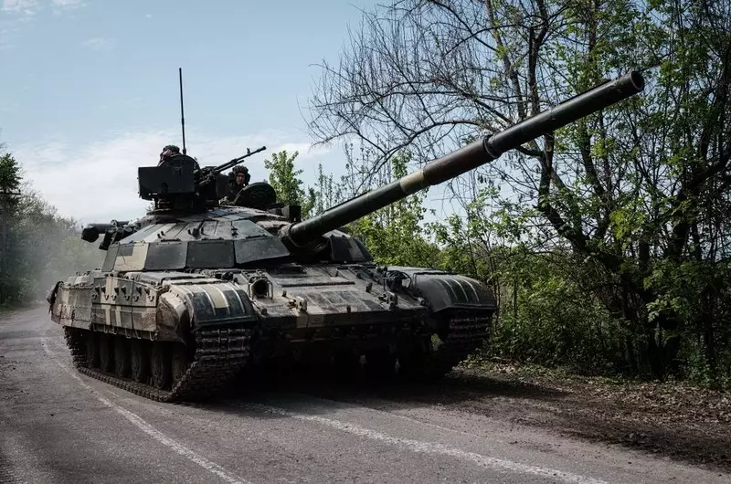 Większość Polaków wciąż popiera wysyłkę broni, w tym czołgów, na Ukrainę