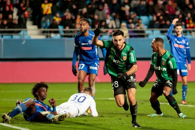 Liga francuska: RC Lens nie wykorzystał szansy dogonienia PSG