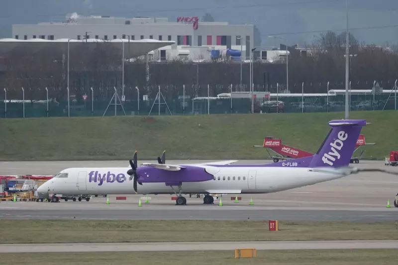 UK: Regional airline Flybe collapsed. 75,000 people had tickets to fly