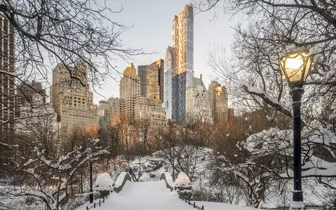 USA: New Yorkers haven't waited as long for snow in half a century as they have now