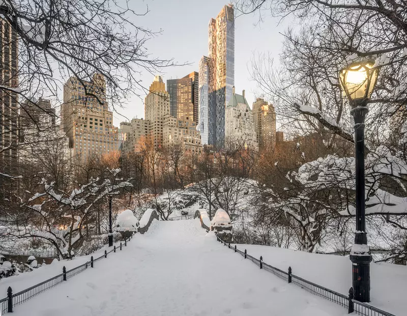 USA: New Yorkers haven't waited as long for snow in half a century as they have now