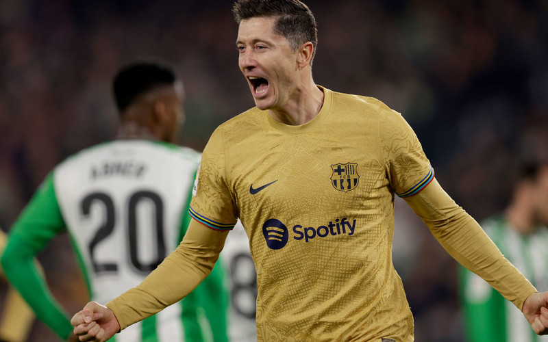 Liga hiszpańska: Powrót Lewandowskiego z bramką, wygrana Barcelony